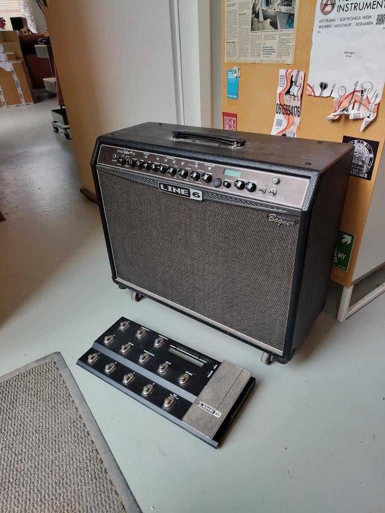 Line 6 Spider Valve MKII incl. Footswitch en versterkerhoes, Muziek en Instrumenten, Versterkers | Bas en Gitaar, Ophalen, Zo goed als nieuw