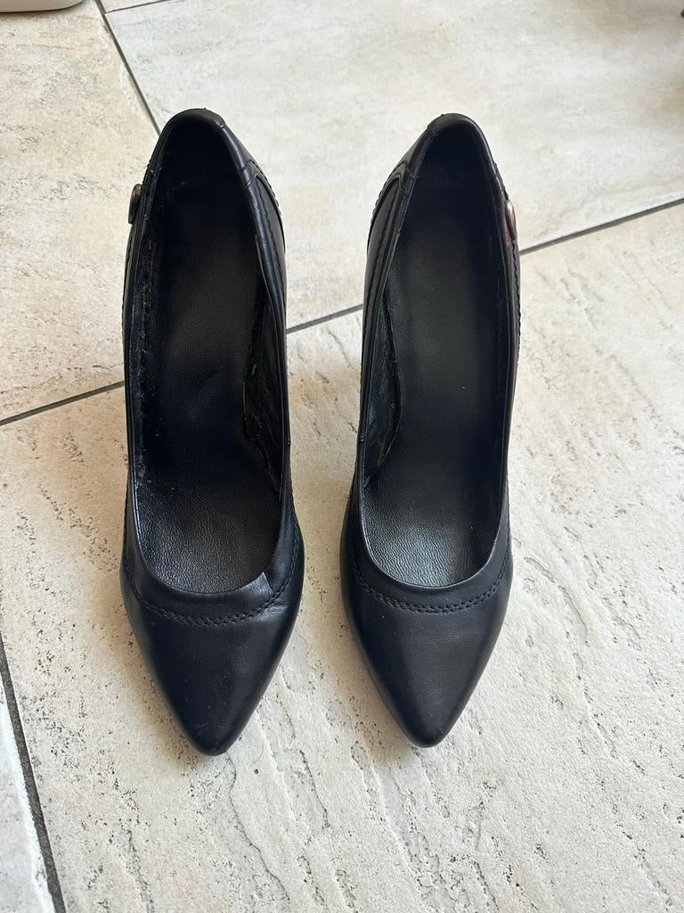 Zwarte schoenen maat 35, Kleding | Dames, Schoenen, Ophalen of Verzenden, Gedragen, Zwart, Schoenen met hoge hakken