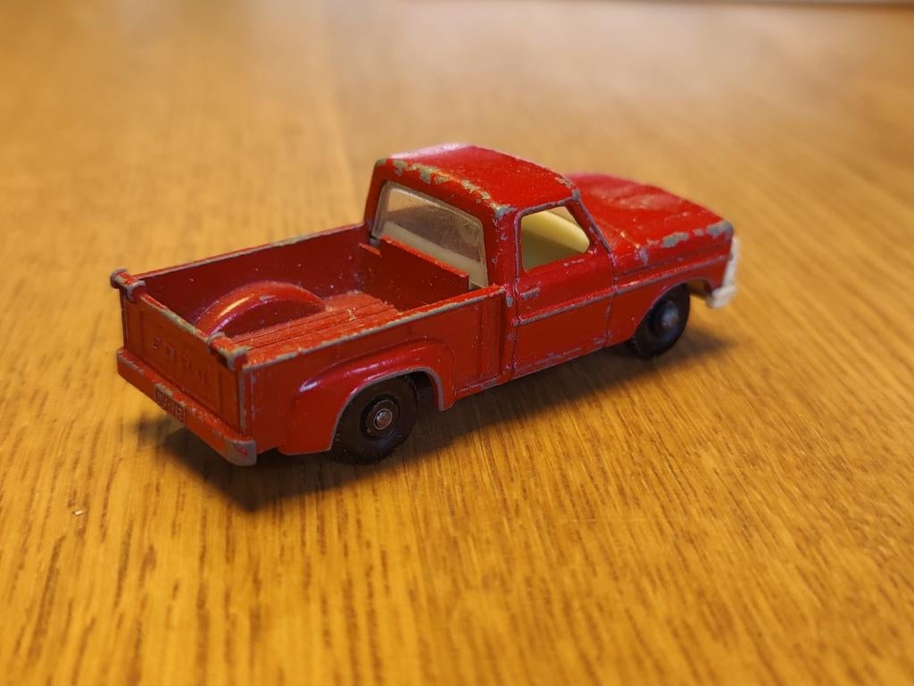 Matchbox Ford Pickup ROOD, Ophalen of Verzenden, Zo goed als nieuw, Auto