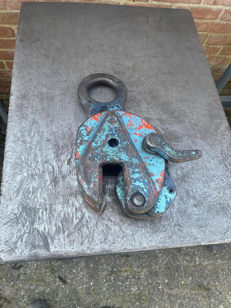 Staal klem - Gebruikt, Ophalen, Gebruikt