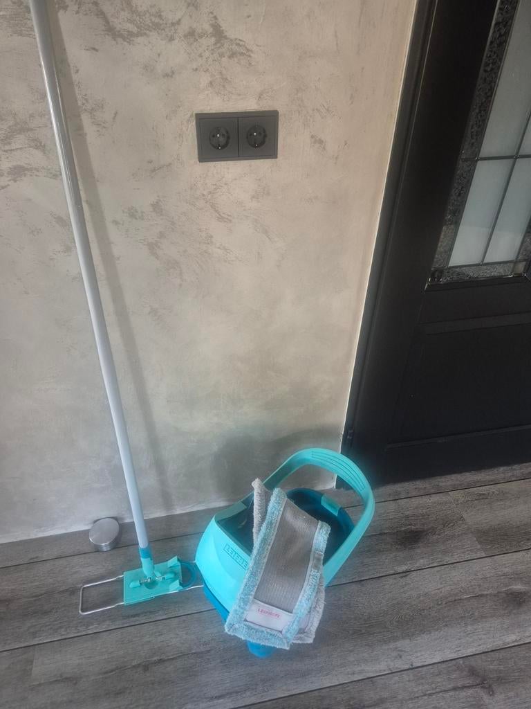 Leifheit dweilsysteem met emmer en mop, Huis en Inrichting, Schoonmaakartikelen, Ophalen, Mop of Dweil