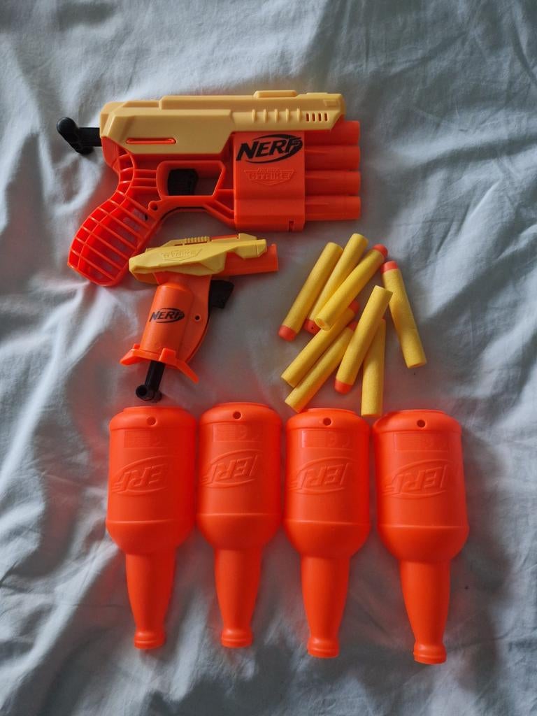 Nerf Elite Strike Blaster Speelgoedpistool, Ophalen of Verzenden, Zo goed als nieuw, Jongen of Meisje