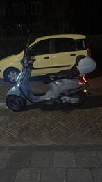 vespa sprint 2020, Fietsen en Brommers, Ophalen of Verzenden, Zo goed als nieuw, Benzine, Vespa S