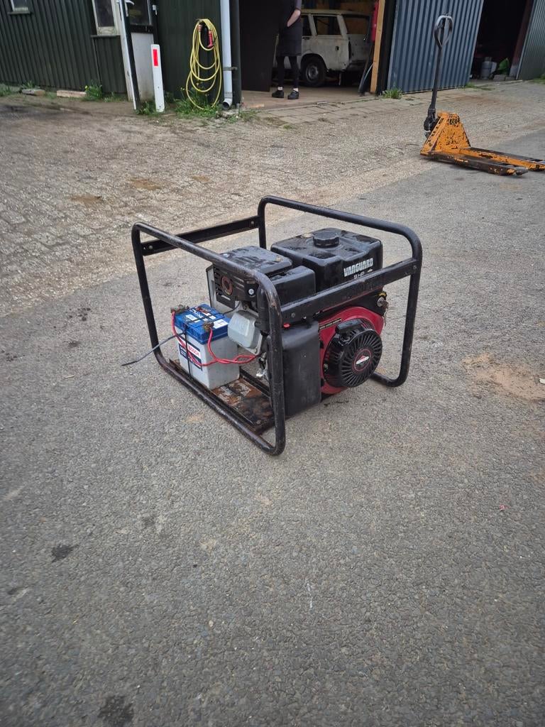 Generator 6.5 kw  briggs en stratton motor 9hp, Ophalen, Elektrisch startend, Benzine, Zo goed als nieuw