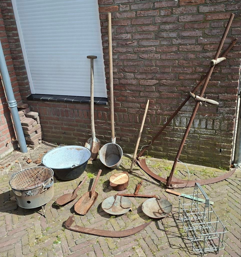 Partijtje vintage, antieke metalen gereedschappen voorwerpen, Tuin en Terras, Tuinwanddecoratie, Gebruikt, Ophalen