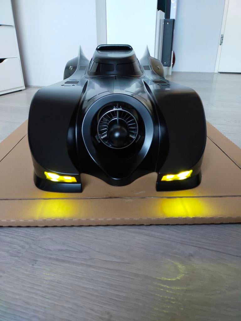 Hot Toys 1/6 Batman (1989) Batmobile MMS170 first edition, Auto, Groter dan 1:32, Zo goed als nieuw, Ophalen