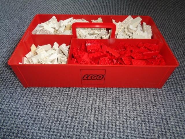 Partij K5=Bak met Lego vliegtuig onderdelen