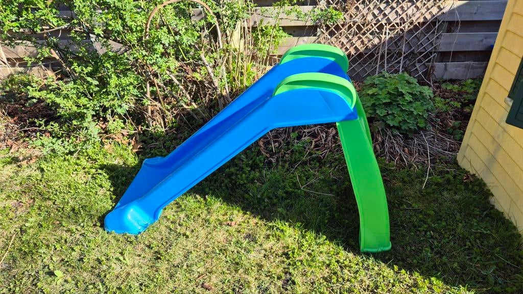Kleine glijbaan en wipwap voor buiten, Ophalen, Zo goed als nieuw, Glijbaan