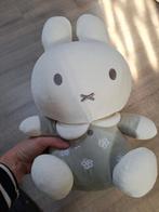 Grote Nijntje knuffel met rammeltje erin, Kinderen en Baby's, Kraamcadeaus en Geboorteborden, Ophalen of Verzenden, Zo goed als nieuw