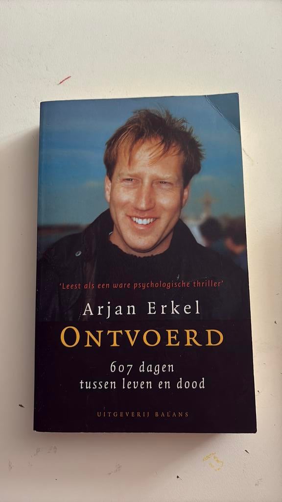 Ontvoerd - arjan erkel, Ophalen of Verzenden, Zo goed als nieuw