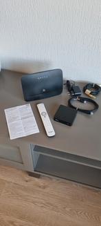 KPN TV Box UHD P95395373 met afstandsbediening en kabels, Ophalen of Verzenden, Nieuw, Decoder