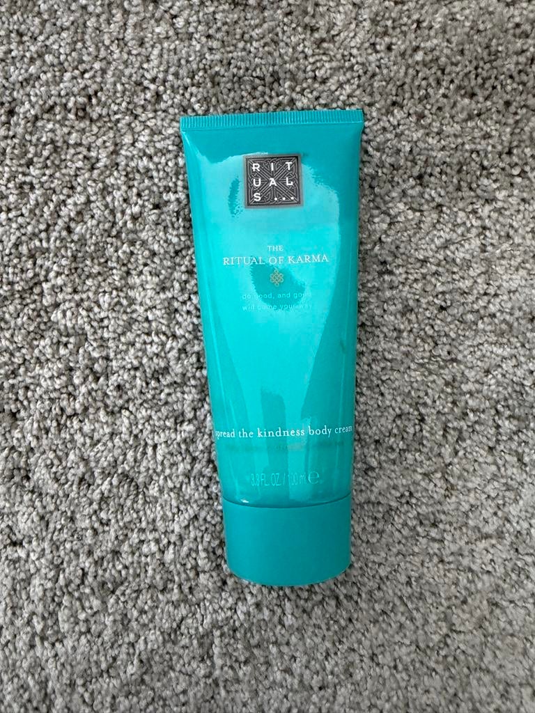 Ritual of Karma bodycrème 100ml, Ophalen of Verzenden, Nieuw, Bodylotion, Crème of Olie