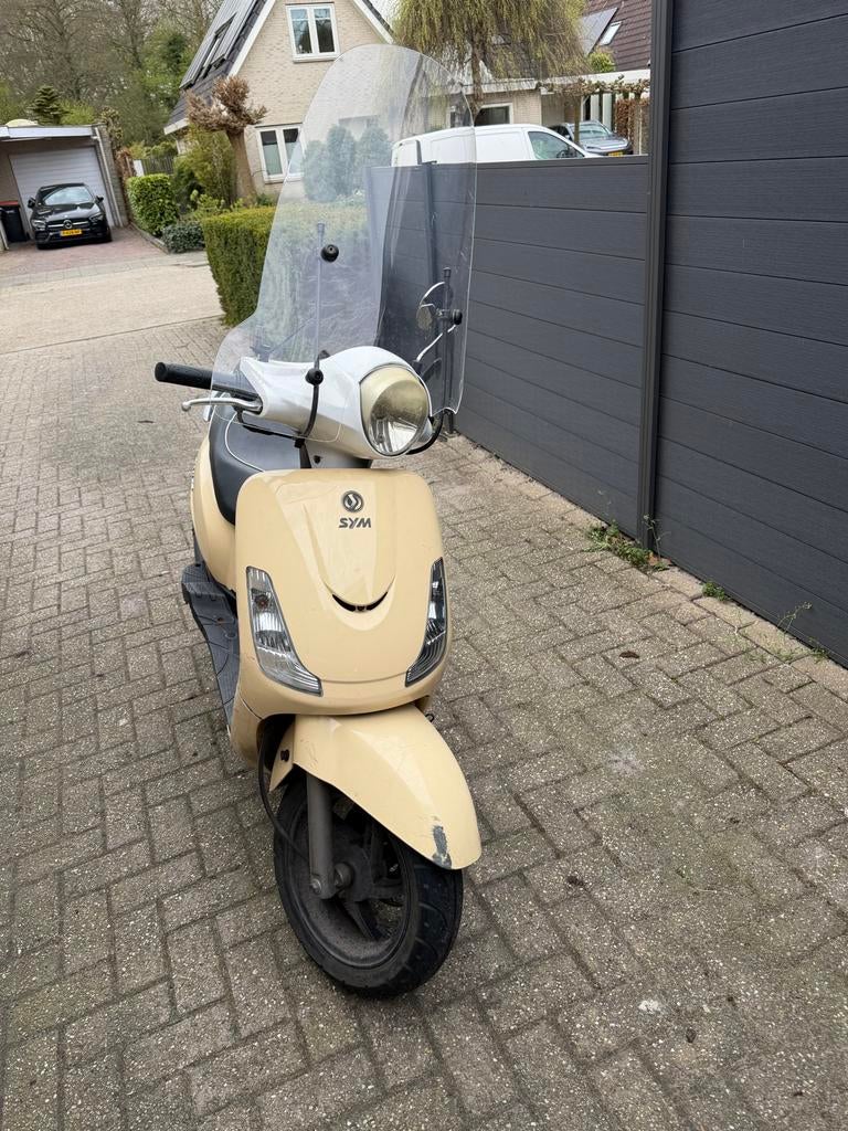 SYM Fiddle II Scooter - Beige,, Gebruikt, Maximaal 45 km/u, Ophalen of Verzenden, Benzine