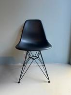 Vitra Eames DSR, Huis en Inrichting, Stoelen, Ophalen, Zo goed als nieuw, Zwart, Eén