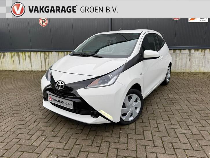 Toyota Aygo 1.0 VVT- ix-Play / Carplay / Camera / airco 19.0, Auto's, Toyota, Particulier, Te koop, Aygo, Achteruitrijcamera, Airbags
