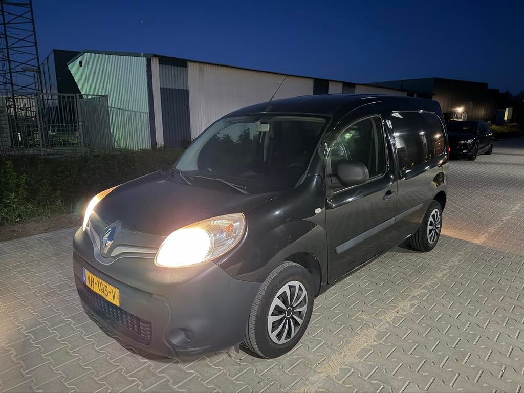 Renault Kangoo 1.5 DCI Distributieriem vervangen AC / cruise, Auto's, Euro 5, 74 pk, 4 cilinders, Renault