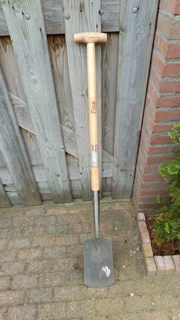 Ecco spade, Tuin en Terras, Ophalen