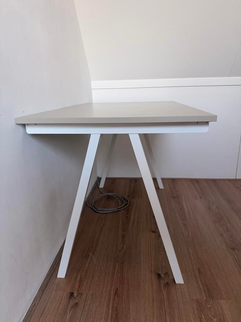 IKEA Trotten bureau 120x70cm beige blad wit onderstel, Huis en Inrichting, Bureaus, Gebruikt, IKEA, Beige, Ophalen