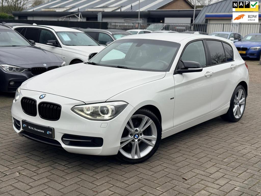 BMW 1-serie 118i Sport|Nieuwe Ketting + Klepseals|Automaat|C, Auto's, Euro 5, Gebruikt, Zwart, 4 cilinders