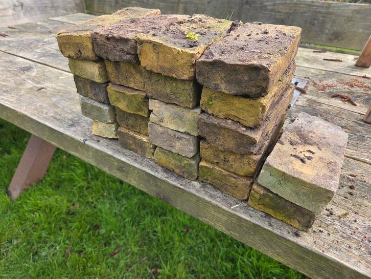 Authentieke Friese geeltjes - Oude bakstenen, Doe-het-zelf en Verbouw, Metselstenen, Gebruikt, Bakstenen, Ophalen