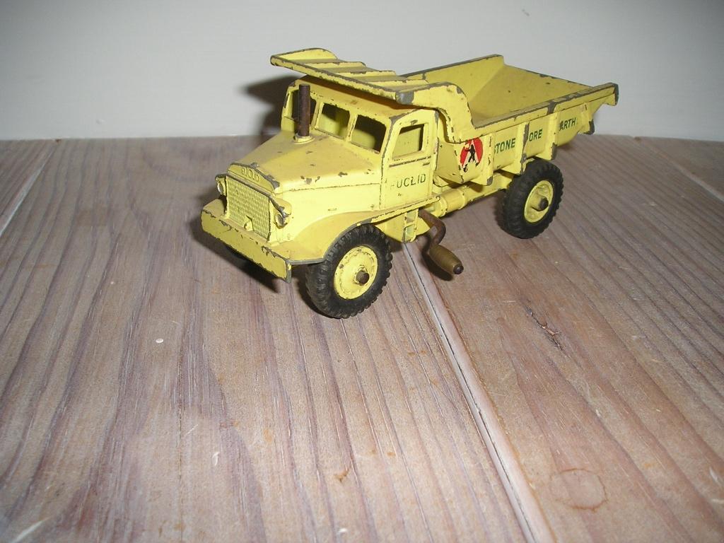 Dinky Toys 965 Euclid Rear Dump Truck, Ophalen of Verzenden