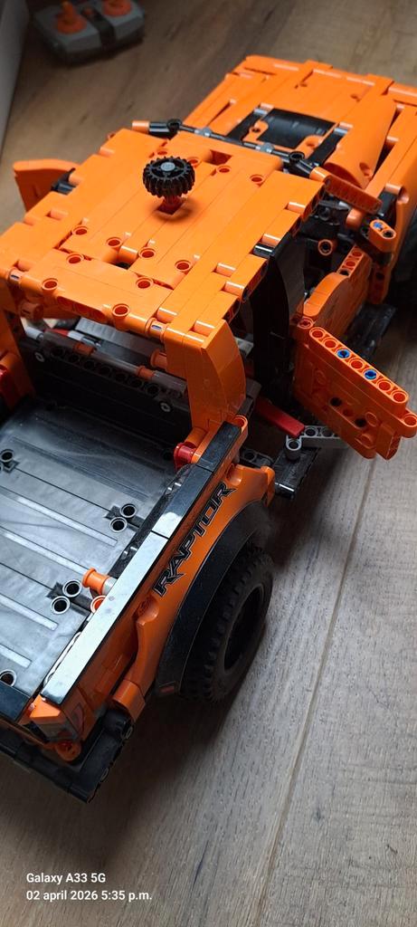 Lego ford raptor, Hobby en Vrije tijd, Modelauto's | Overige schalen, Zo goed als nieuw, Auto, Ophalen of Verzenden