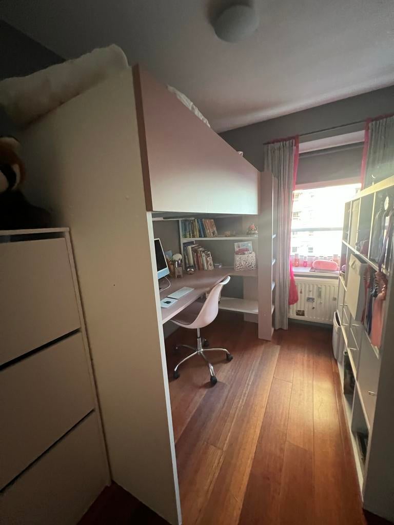 Hoogslaper met bureau en opbergruimte, Huis en Inrichting, Slaapkamer | Bedden, Zo goed als nieuw, Eenpersoons, 90 cm, 200 cm