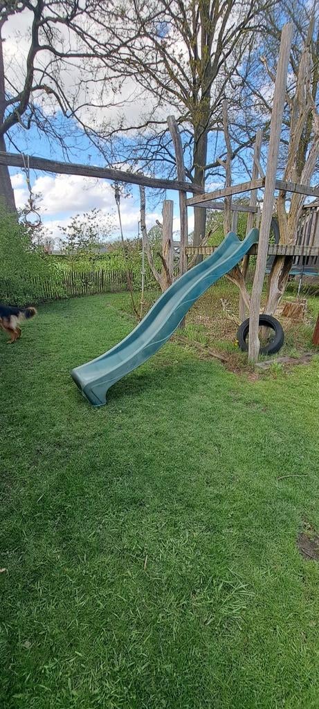Donkergroene glijbaan in goede staat, Kinderen en Baby's, Speelgoed | Buiten | Speeltoestellen, Ophalen, Gebruikt, Glijbaan