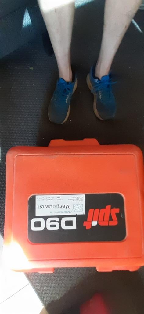 Muurfrees , voor leidingen in div muren van tm 50 mm breed e, Ophalen of Verzenden