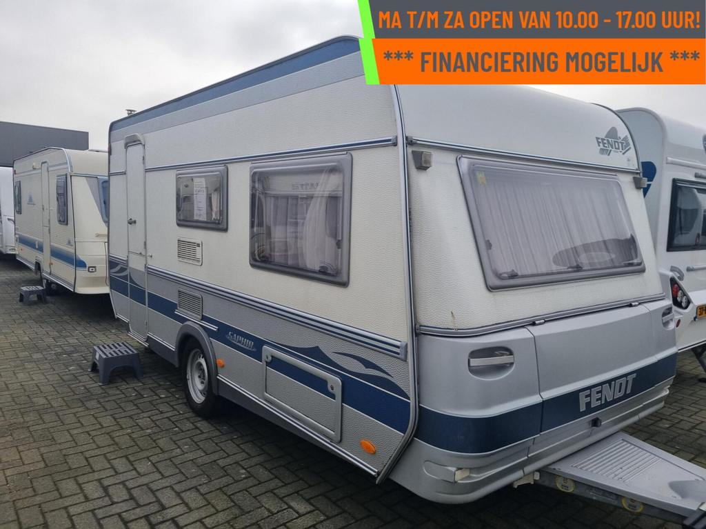 FENDT saphir 450 AIRCO + VOORTENT + LUIFEL + DWARSBED, Caravans en Kamperen, Caravans, Serviceluik, Bedrijf, Tot en met 4, 1000 - 1250 kg