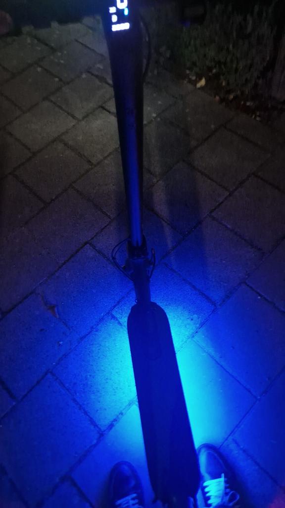 Xiaomi Essential E-step met LED-strip en alarm (20 km/u), Ophalen, Gebruikt, Elektrische step (E-scooter)