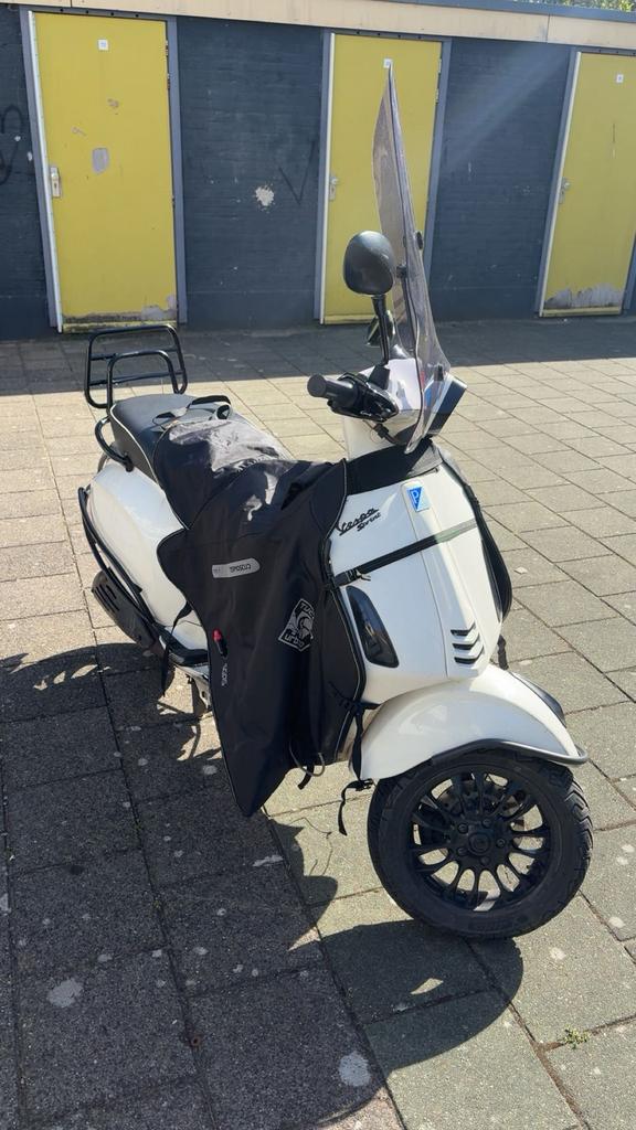 Vespa sprint 2018, gereviseerd blok, Fietsen en Brommers, Scooters | Vespa, Overige modellen, Ophalen of Verzenden, Zo goed als nieuw