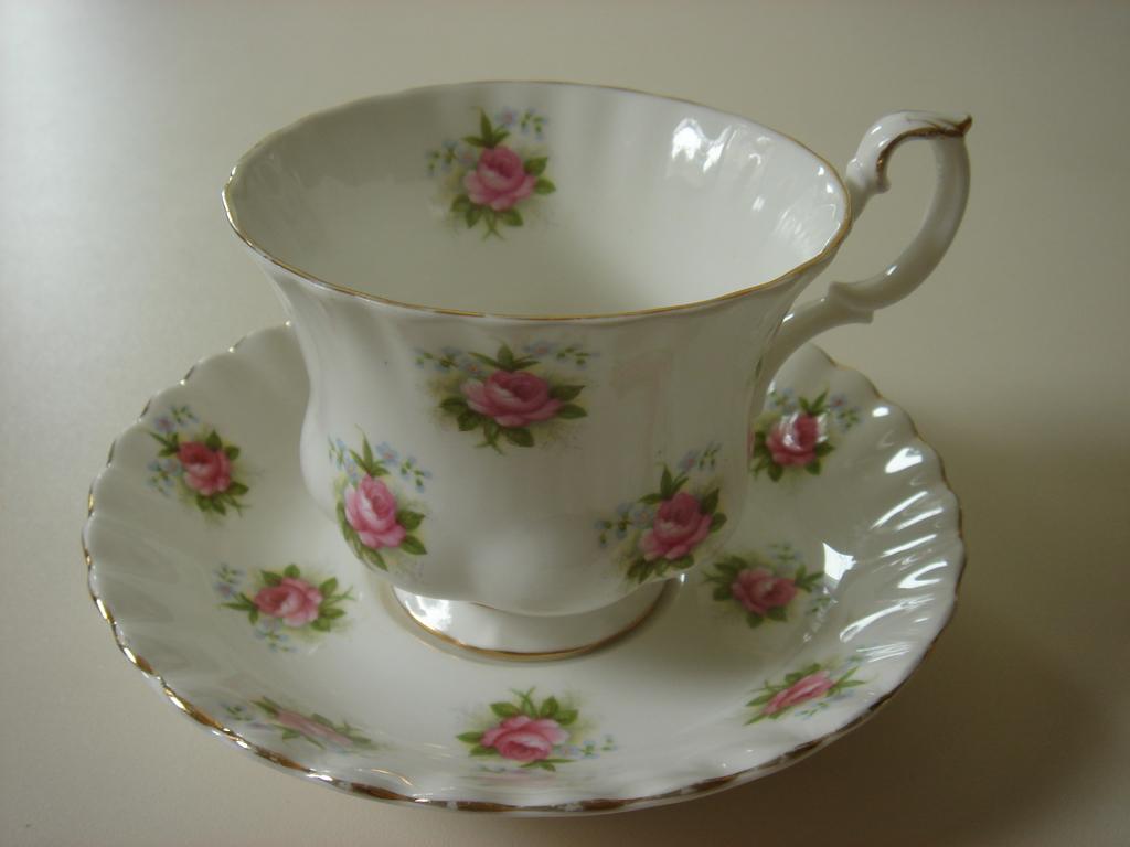 Royal Albert 1 Heren Kop en Schotel Forget Me Not Rose, Ophalen of Verzenden
