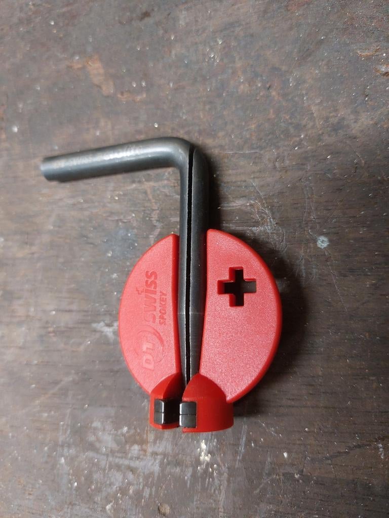 DT Swiss Aerolite toolset / Spaakspanner origineel, Fietsen en Brommers, Fietsaccessoires | Fietsgereedschap, Ophalen of Verzenden