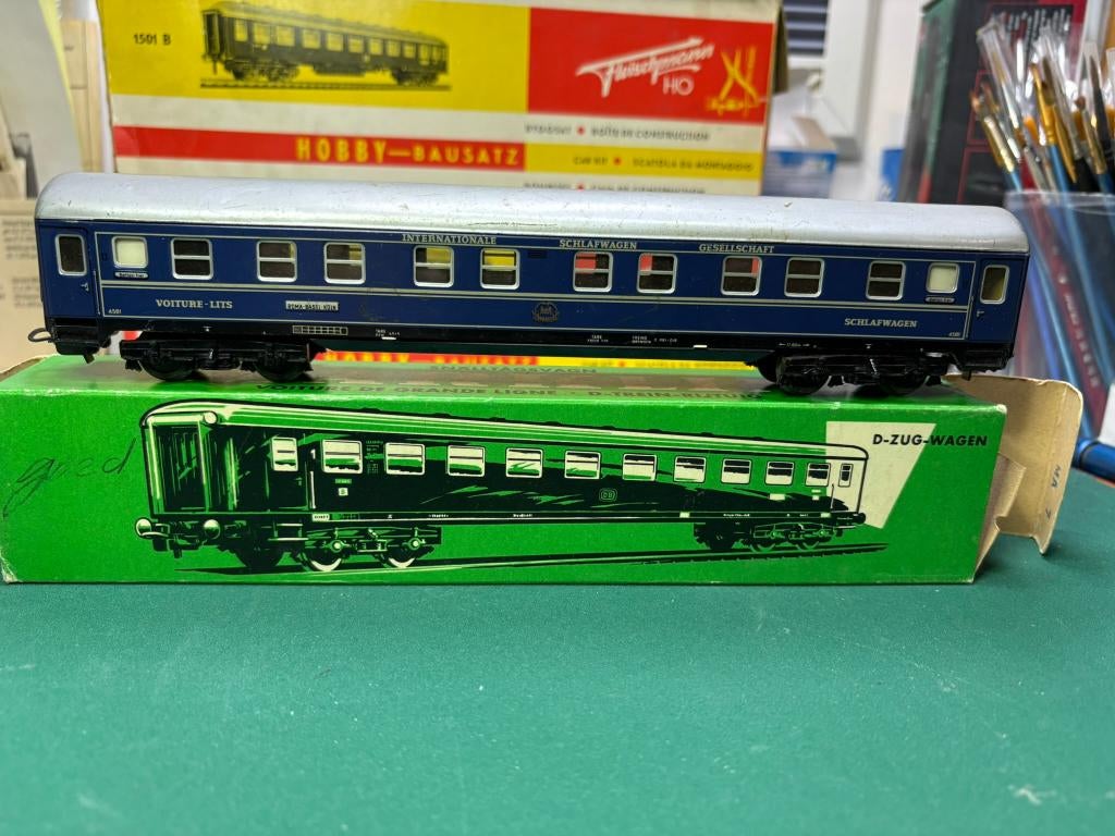 Märklin slaapwagen metaal (4027) IMG7869/70/1/2/3, Wisselstroom, Gebruikt, Rails, Ophalen of Verzenden