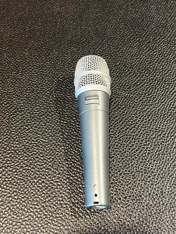 shure beta57a, Muziek en Instrumenten, Microfoons, Zo goed als nieuw, Instrumentmicrofoon, Ophalen of Verzenden