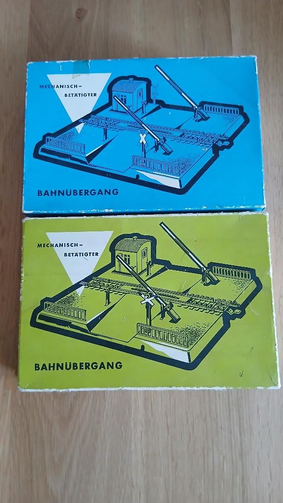 Marklin spoorwegovergang 7054 en 7390, Wisselstroom, Gebruikt, Overige typen, Ophalen of Verzenden