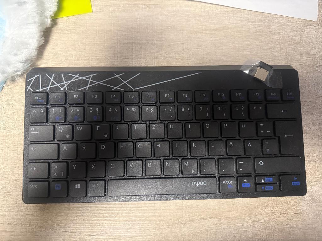 RAPOO K8000M, Ophalen of Verzenden, Qwerty, Zo goed als nieuw, Draadloos