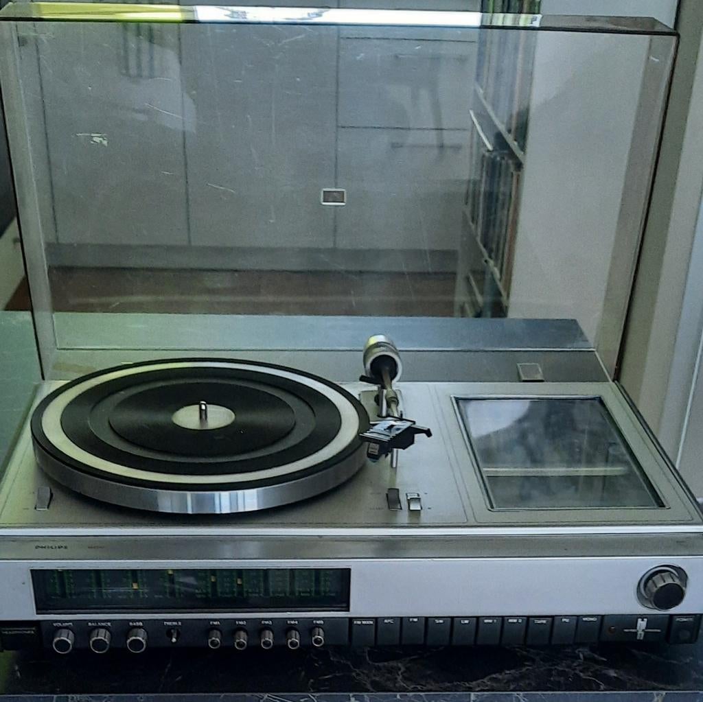 Philips platenspeler en radio combi, Audio, Tv en Foto, Platenspelers, Ophalen, Philips