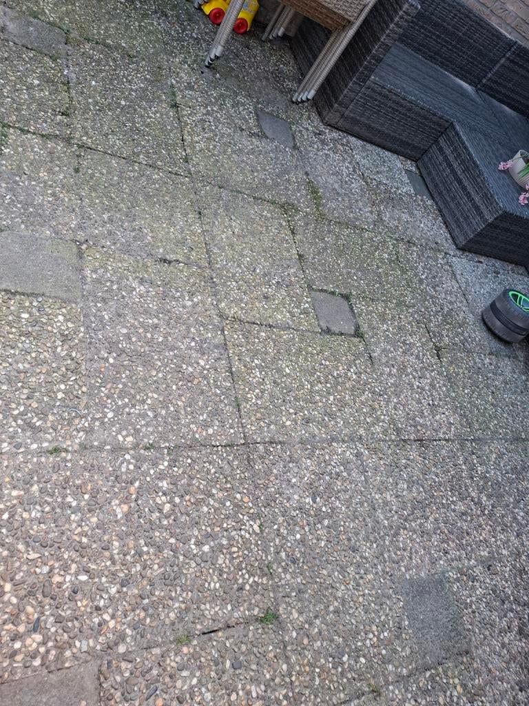 Bestrating gratis afhalen +-18m2, Tuin en Terras, Tegels en Klinkers, Gebruikt, Ophalen of Verzenden, 10 m² of meer, Beton