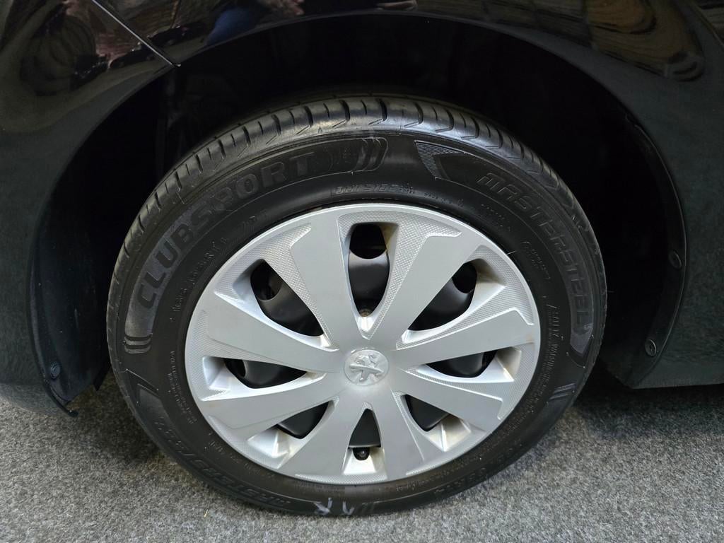 Peugeot 108 1.0 e-VTi Active Carplay Airconditioning Bluetoo, Voorwielaandrijving, Stof, Gebruikt, 4 stoelen