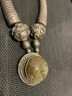 Antieke Oosterse Ketting met Steen, 20e Eeuw, Sieraden, Tassen en Uiterlijk, Kettingen, Overige materialen, Gebruikt, Ophalen of Verzenden
