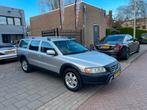 Volvo XC70 2.4 D5 Momentum 3e Eigenaar! Airco Navi NAP APK, Automaat, 1694 kg, 197 €/maand, XC70