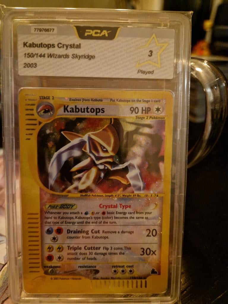 Kabutops Crystal 150/144, Ophalen of Verzenden, Gebruikt, Losse kaart, Foil