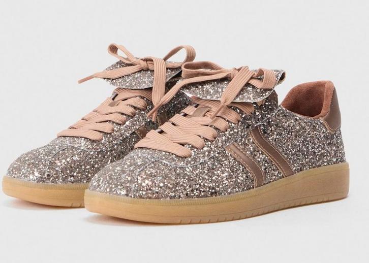 ALDO Sneakers glitter bronze nieuw in doos, Kleding | Dames, Schoenen, Nieuw, Sneakers of Gympen, Beige, Ophalen