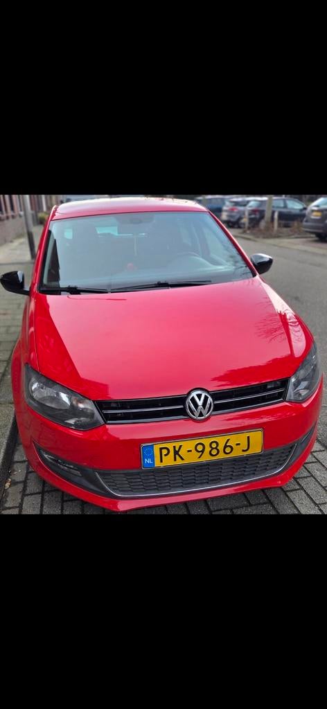 Volkswagen Polo 1.2 51KW 2011 Rood, Auto's, Voorwielaandrijving, 967 kg, 40 €/maand, 1198 cc