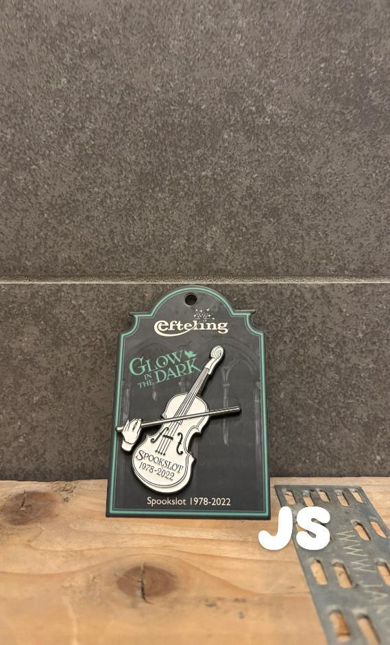 Efteling pin Spookslot viool, Verzamelen, Efteling, Nieuw, Button of Speldje, Ophalen of Verzenden