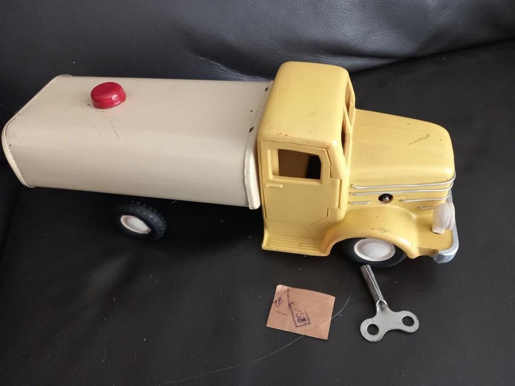 IK ZOEK oude Vrachtwagens, Blikken speelgoed, csepel, Verzamelen, Ophalen of Verzenden