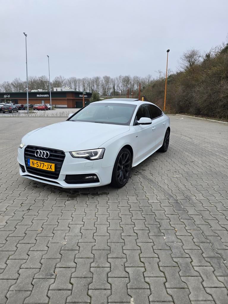 Audi A5 2.0 TDI 2016 – Stoelverwarming - Dashcams, Auto's, Audi, 4 stoelen, Wit, Leder, Particulier