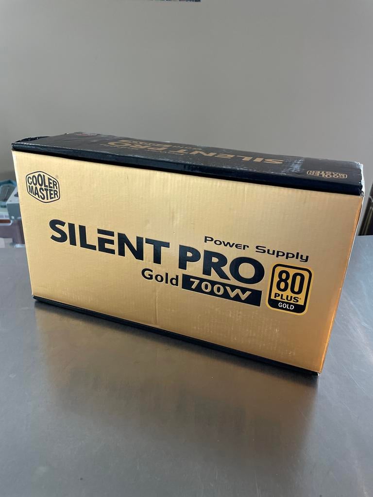 Cooler Master Silent Pro Gold 700W - Nieuw in doos, Ophalen of Verzenden, Nieuw